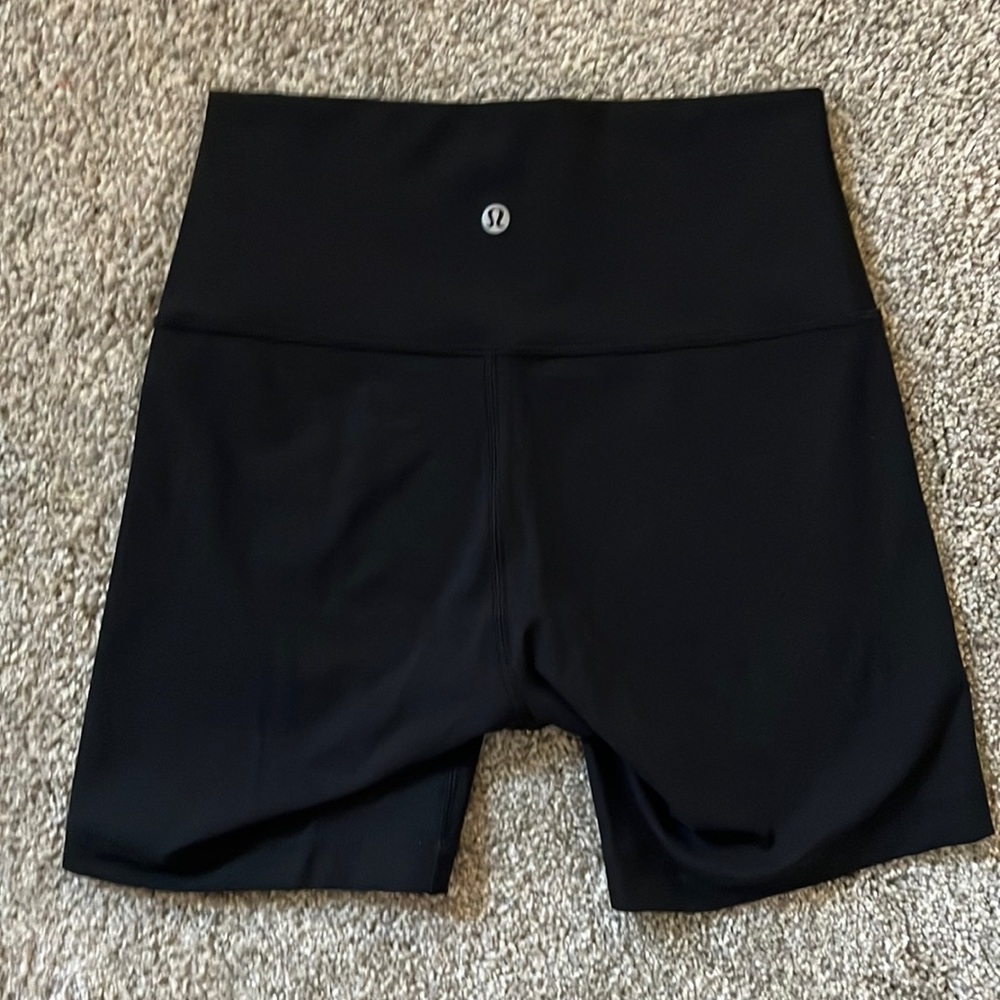 LULU bike shorts